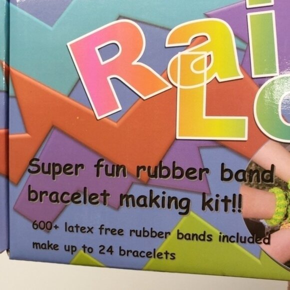 Rainbow Loom Rubber Band Bracelet Making Kit 600+ Rubber Bands Included - Picture 3 of 3